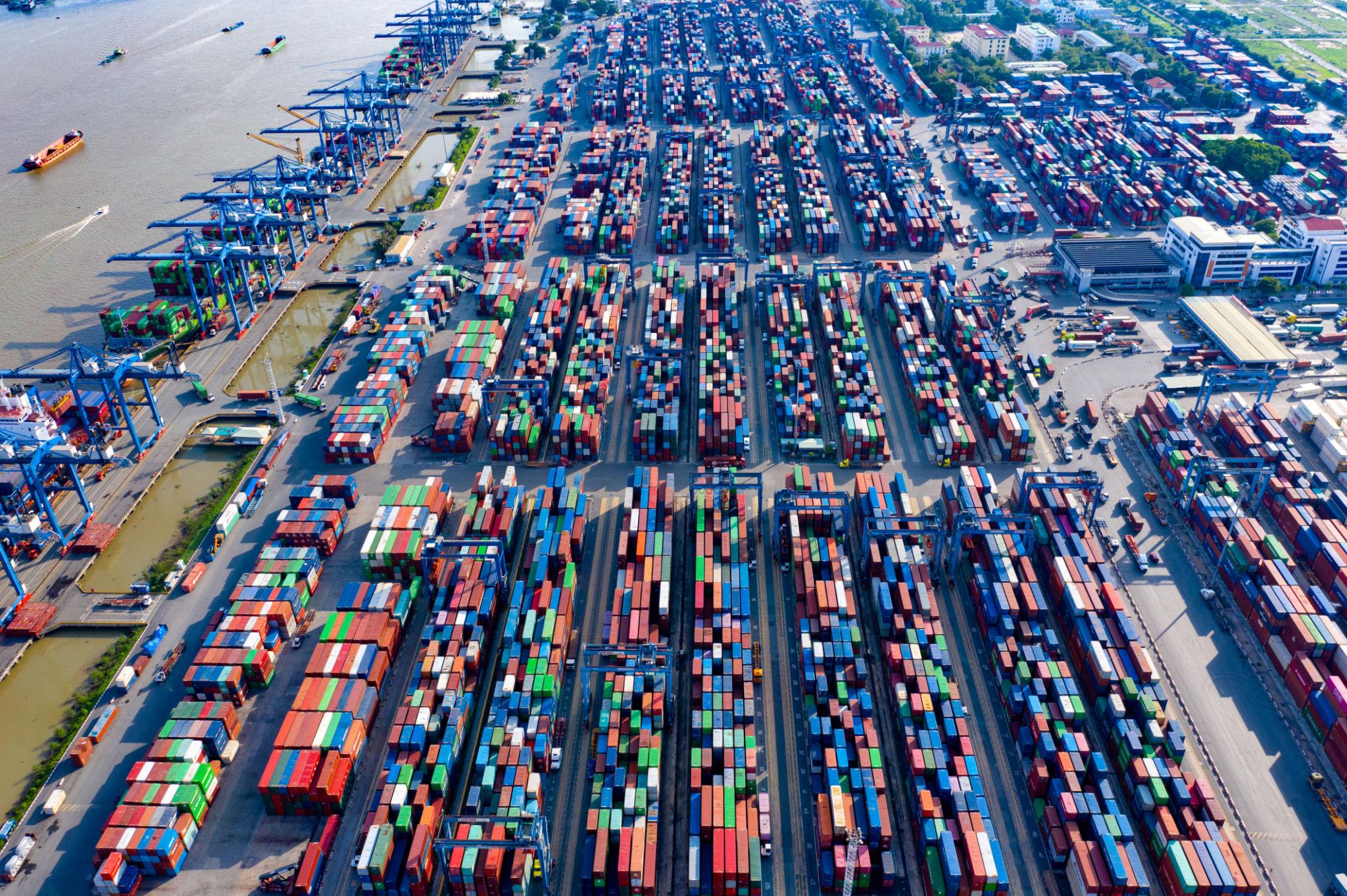 PCS Là Gì? Ý Nghĩa Của PCS Trong Xuất Nhập Khẩu Và Logistics